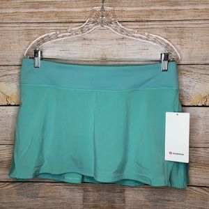 Lulu Play Off The Pleats Skirt